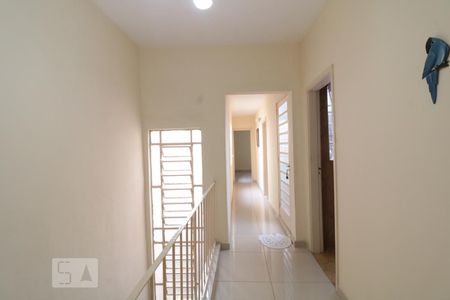 Casa à venda com 120m², 3 quartos e sem vagaHall dos quartos