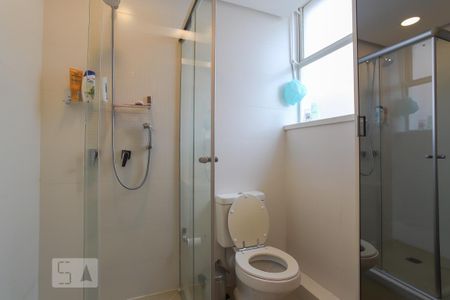 Apartamento para alugar com 120m², 3 quartos e 2 vagas Apartamento para alugar com 120m², 3 quartos e 2 vagasBanheiro 2