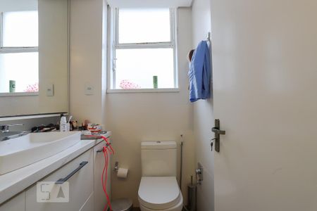 Apartamento para alugar com 120m², 3 quartos e 2 vagas Apartamento para alugar com 120m², 3 quartos e 2 vagasBanheiro da Suíte