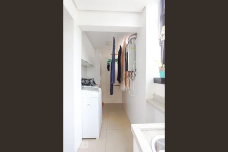 Apartamento para alugar com 120m², 3 quartos e 2 vagas Apartamento para alugar com 120m², 3 quartos e 2 vagasÁrea de Serviço