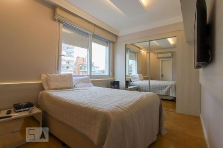 Suíte de apartamento para alugar com 3 quartos, 120m² em Independência, Porto Alegre