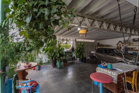 Casa à venda com 350m², 3 quartos e 3 vagasQuarto de Serviço