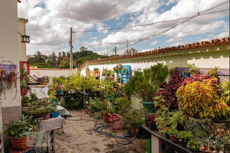 Casa à venda com 350m², 3 quartos e 3 vagasQuintal