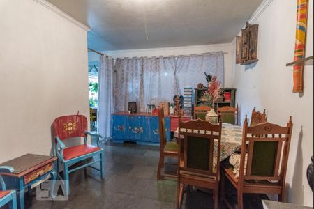 Casa à venda com 350m², 3 quartos e 3 vagasGaragem