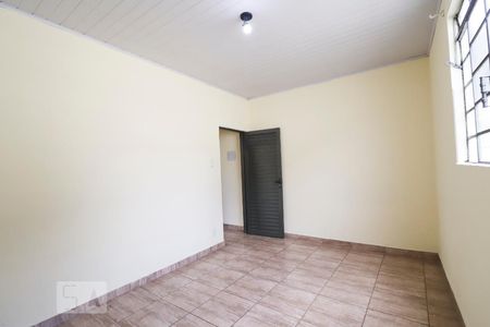Quarto 1 de casa para alugar com 4 quartos, 120m² em Setor Leste Universitário, Goiânia