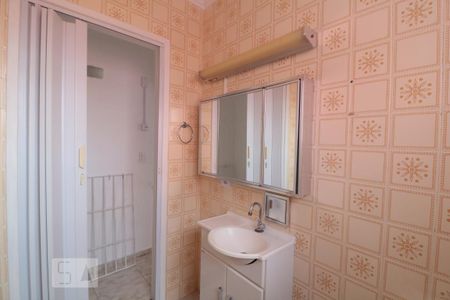 Casa à venda com 126m², 2 quartos e 1 vagaBanheiro