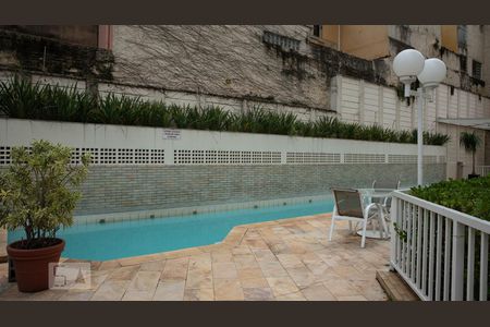 Apartamento para alugar com 110m², 2 quartos e 2 vagas Apartamento para alugar com 110m², 2 quartos e 2 vagasPiscina