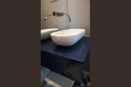 Apartamento para alugar com 110m², 2 quartos e 2 vagas Apartamento para alugar com 110m², 2 quartos e 2 vagasBanheiro