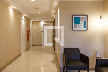 Apartamento para alugar com 101m², 2 quartos e 2 vagasHall social