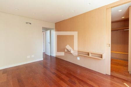Apartamento à venda com 140m², 2 quartos e 1 vaga Apartamento à venda com 140m², 2 quartos e 1 vagaSuíte