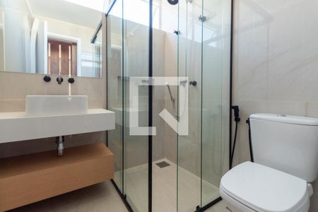 Apartamento à venda com 140m², 2 quartos e 1 vaga Apartamento à venda com 140m², 2 quartos e 1 vagaBanheiro social