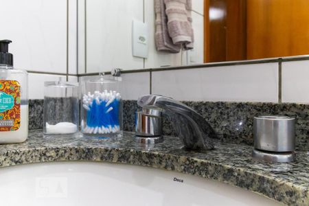 Apartamento à venda com 92m², 3 quartos e 2 vagas Apartamento à venda com 92m², 3 quartos e 2 vagasBanheiro da suíte 1