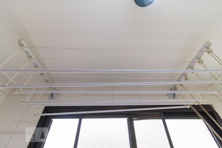 Apartamento à venda com 92m², 3 quartos e 2 vagas Apartamento à venda com 92m², 3 quartos e 2 vagasÁrea de serviço