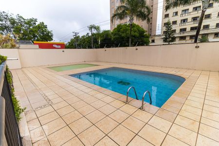 Apartamento à venda com 92m², 3 quartos e 2 vagas Apartamento à venda com 92m², 3 quartos e 2 vagasÁrea comum - Piscina