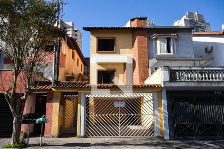 Casa à venda com 171m², 3 quartos e 4 vagasFachada