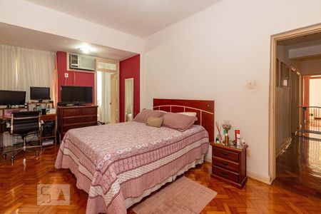 Apartamento à venda com 280m², 4 quartos e 1 vagaSuite