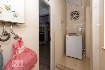 Apartamento à venda com 280m², 4 quartos e 1 vagaÁrea de Serviço