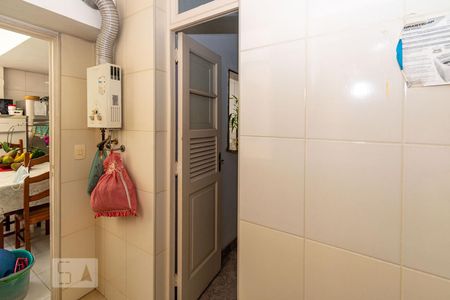 Apartamento à venda com 280m², 4 quartos e 1 vagaÁrea de Serviço