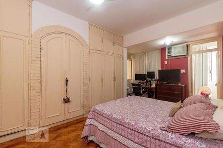 Apartamento à venda com 280m², 4 quartos e 1 vagaSuite