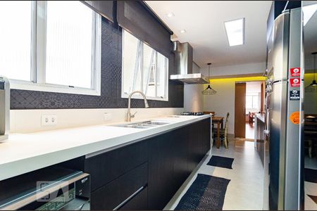 Apartamento para alugar com 124m², 3 quartos e 2 vagasCozinha