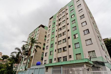 Apartamento à venda com 58m², 3 quartos e 1 vaga Apartamento à venda com 58m², 3 quartos e 1 vagaFachada