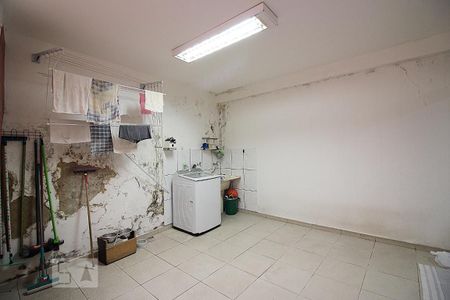 Casa à venda com 280m², 5 quartos e 2 vagasLavanderia