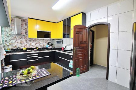 Casa à venda com 280m², 5 quartos e 2 vagasCozinha