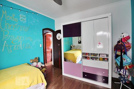 Casa à venda com 280m², 5 quartos e 2 vagasQuarto 4 - Suíte