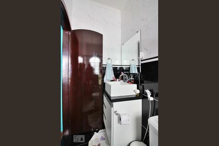 Casa à venda com 280m², 5 quartos e 2 vagasBanheiro do Quarto 4 - Suíte