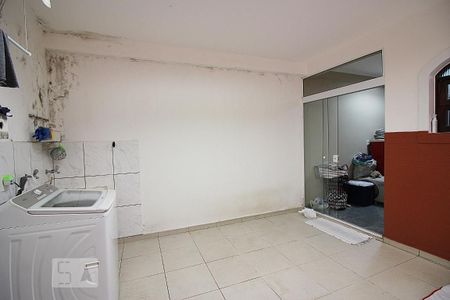 Casa à venda com 280m², 5 quartos e 2 vagasLavanderia