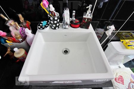 Casa à venda com 280m², 5 quartos e 2 vagasBanheiro do Quarto 4 - Suíte