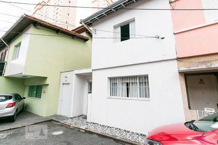 Casa à venda com 70m², 2 quartos e 1 vagaFachada