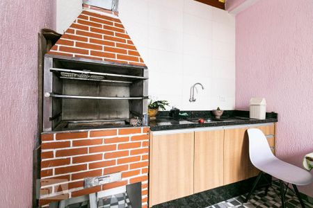 Casa à venda com 70m², 2 quartos e 1 vagaÁrea de Lazer - Churrasqueira