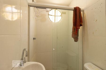 Banheiro de kitnet/studio para alugar com 1 quarto, 30m² em Campo Grande, Rio de Janeiro