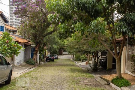 Casa à venda com 98m², 3 quartos e 2 vagasÁrea comum