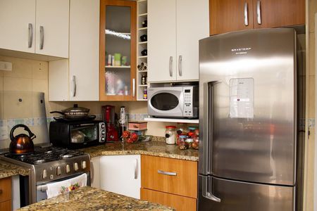 cozinha de casa para alugar com 3 quartos, 98m² em Vila Nova Caledônia, São Paulo