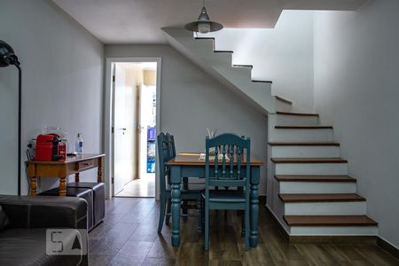 Sala de casa para alugar com 3 quartos, 98m² em Vila Nova Caledônia, São Paulo