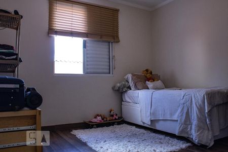 Casa à venda com 98m², 3 quartos e 2 vagasQuarto 2° andar