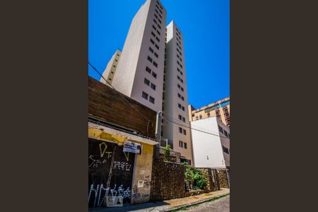 Apartamento para alugar com 100m², 3 quartos e 1 vagaFachada