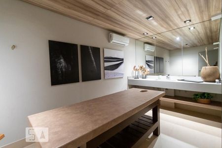 Apartamento para alugar com 36m², 1 quarto e 1 vaga Apartamento para alugar com 36m², 1 quarto e 1 vagaSala de Massagem