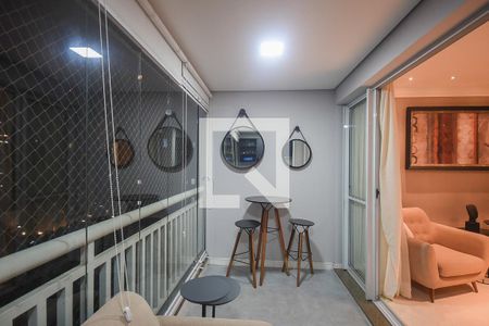 Varanda de apartamento para alugar com 3 quartos, 120m² em Vila Sonia, São Paulo