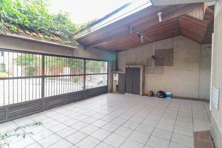Casa à venda com 350m², 3 quartos e 4 vagasGaragem