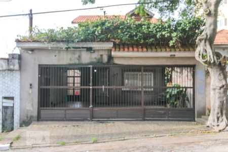 Casa à venda com 350m², 3 quartos e 4 vagasFachada
