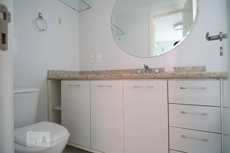 Apartamento para alugar com 98m², 2 quartos e 2 vagasBanheiro da Suíte