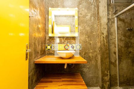 Banheiro de kitnet/studio para alugar com 1 quarto, 38m² em Bela Vista, São Paulo