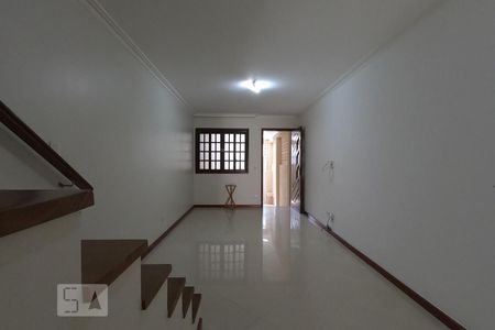 Sala de casa para alugar com 2 quartos, 100m² em Cidade Intercap, Taboão da Serra