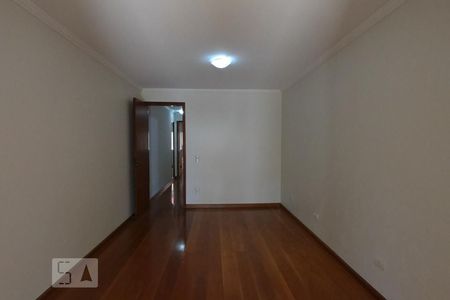 Quarto 1 de casa para alugar com 2 quartos, 100m² em Cidade Intercap, Taboão da Serra