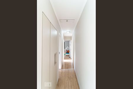 Casa à venda com 132m², 3 quartos e 2 vagasCorredor