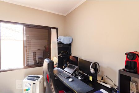 Casa à venda com 132m², 3 quartos e 2 vagasQuarto 2