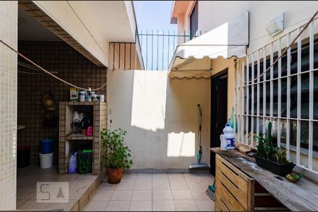 Casa à venda com 132m², 3 quartos e 2 vagasÁrea de Serviço